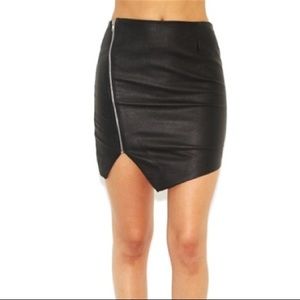 Faux leather zipper skirt